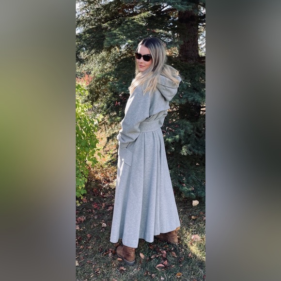 Wool/cashmere blend custom coat - Picture 6 of 7